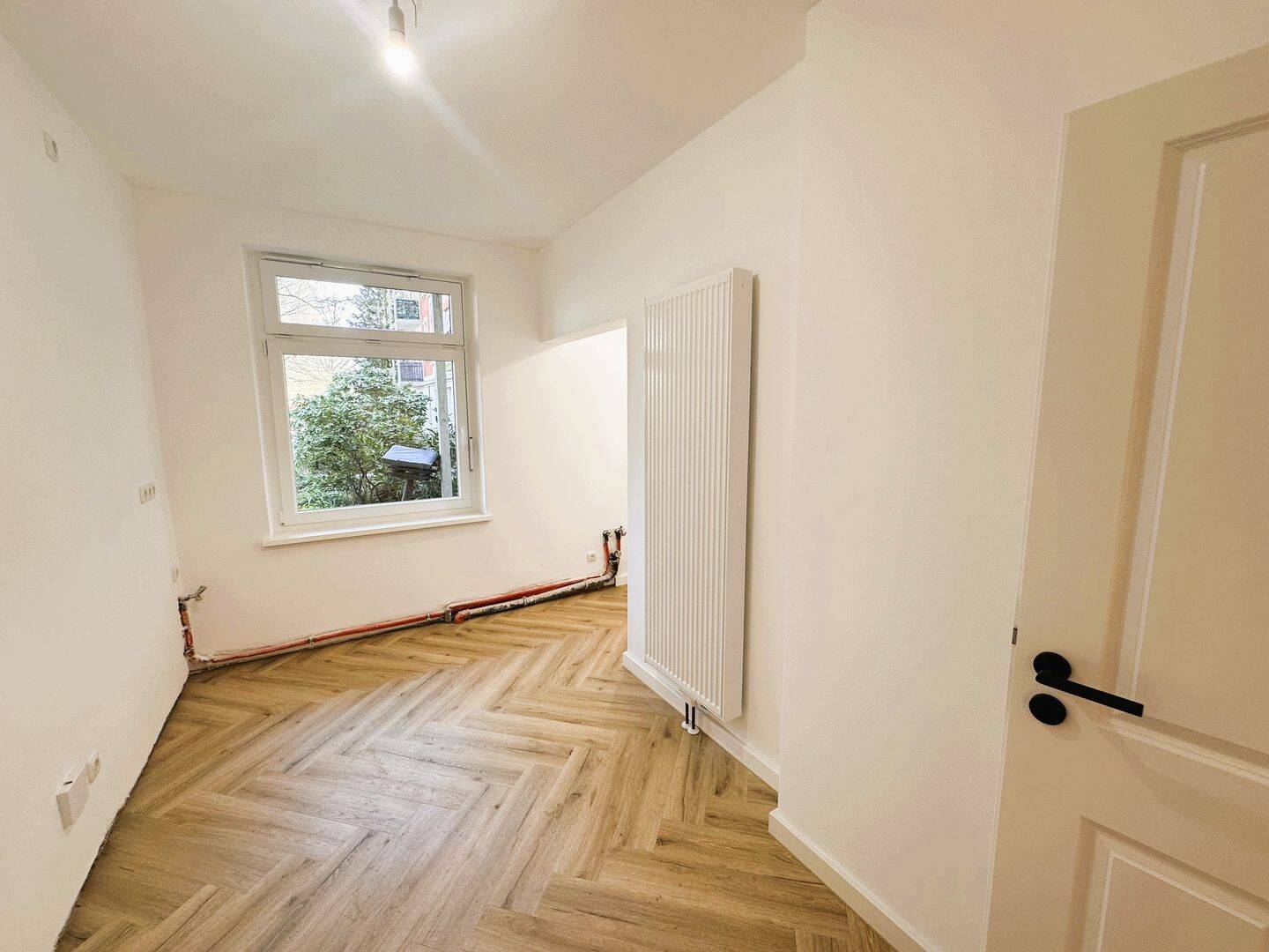 Vollständig sanierte Erdgeschoss-Wohnung mit neuer Einbauküche in beliebter Lage von Barmbek-Süd – Hamburg – Vorschaubild 9