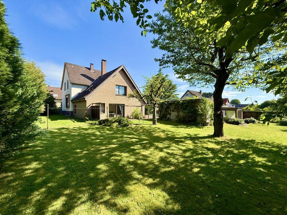 Raumwunder in begehrter Lage: Familienhaus mit Baugrundstück – Bielefeld – Vorschaubild 2