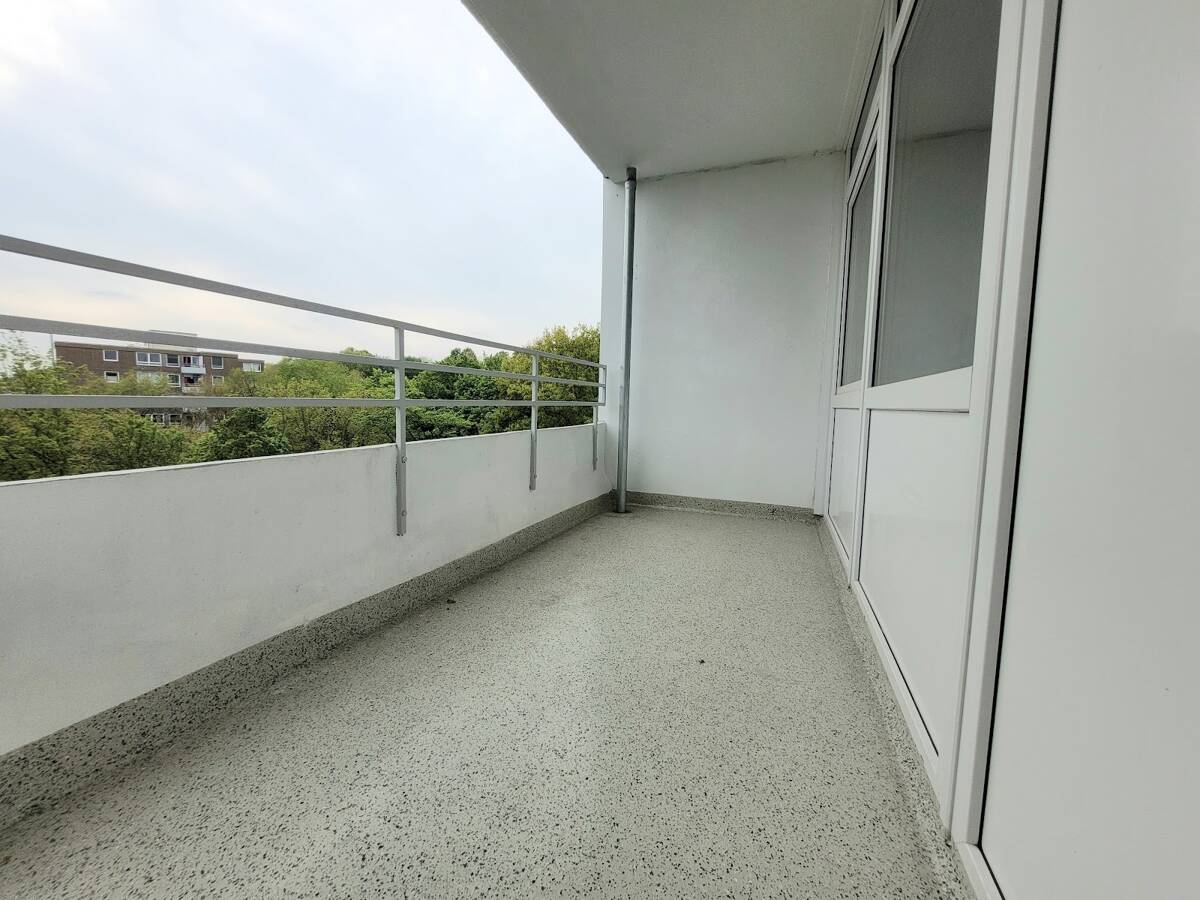 3-Zimmer-Wohnung mit Balkon, frisch renoviert! – 45279 Essen – Bild 1 von 9