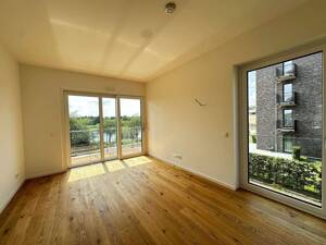 * Traumblick - HafenCity - großzügige und moderne 3-Raumwohnung mit Balkon - direkt an der Elbe* – 1097 Dresden – Vorschaubild 9