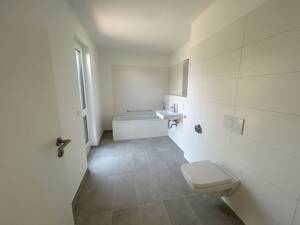 Modernes Leben auf 118 m²: Stilvolle 3-Zimmer-Wohnung mit Highlight-Dachterrasse und Aufzug – 70327 Stuttgart – Vorschaubild 9
