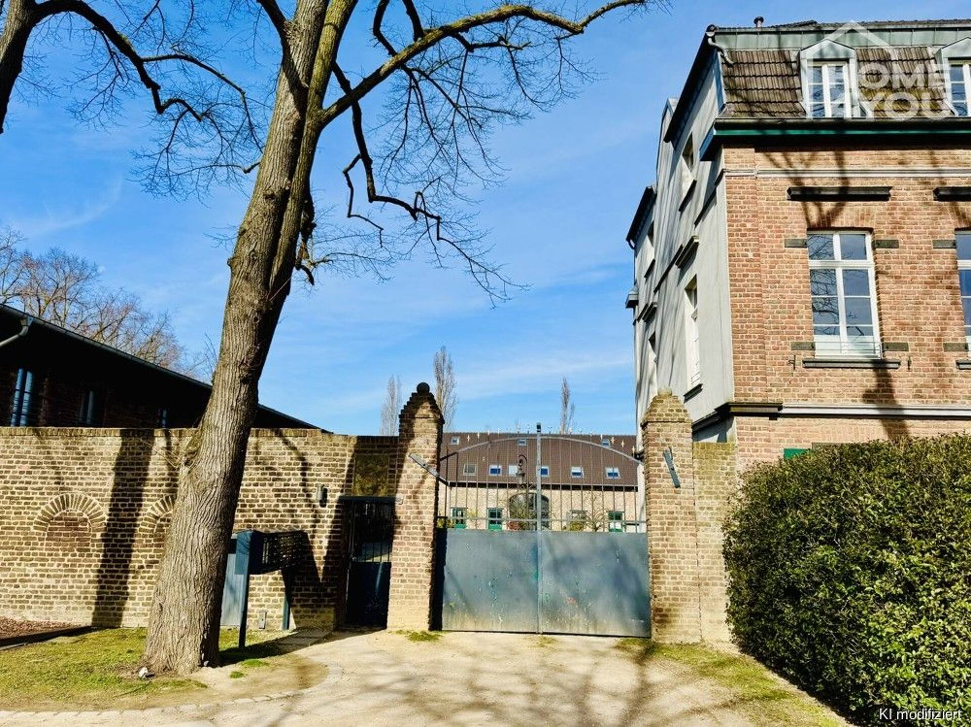 Terrassenwohnung in 50997 Köln mit 143,8 m² kaufen