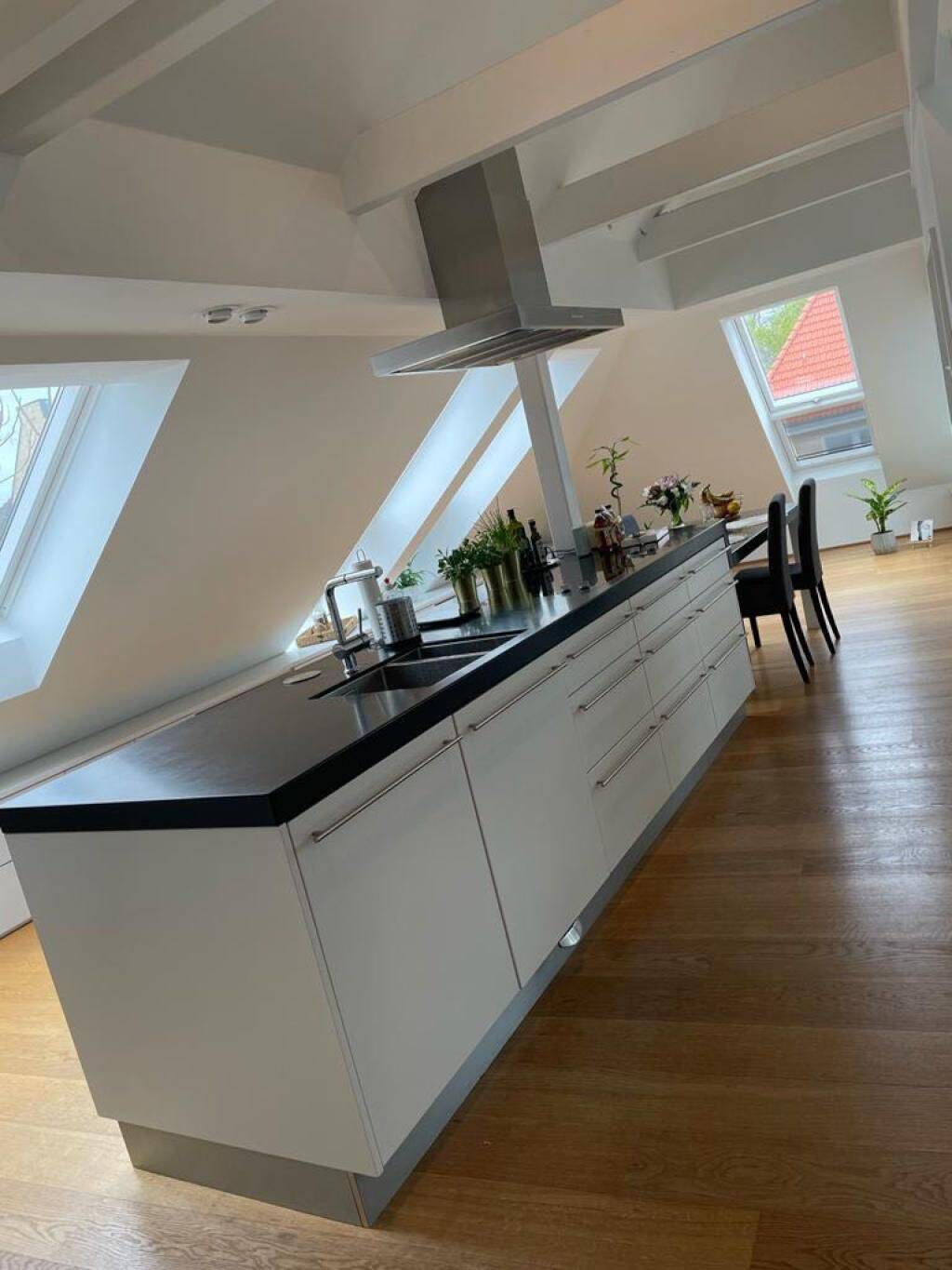 Möbliertes WG-Zimmer im Penthouse im Herzen von Hannover – Hannover – Vorschaubild 2