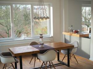 Lichtdurchflutete Wohnung an der Alster mit Balkon