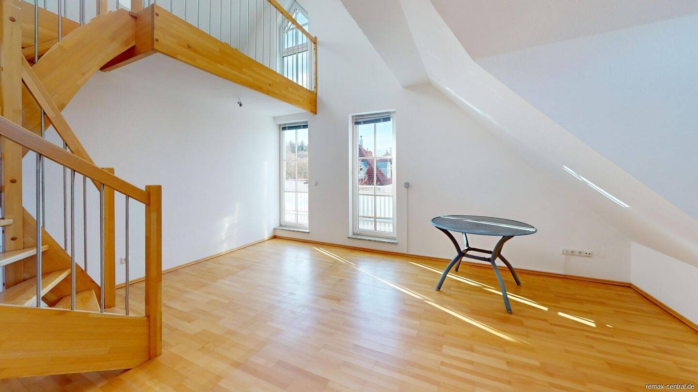 RE/MAX - Exklusive 2-Zimmer-DG-Galerie-Whg mit Terrasse in München! – München – Vorschaubild 4