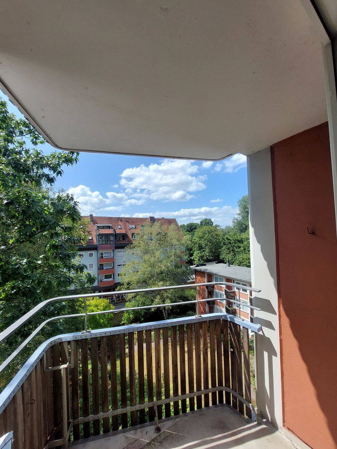 Helle 1-Zimmer Wohnung direkt an der Wöhrder Wiese (nur an Frauen vermietbar)