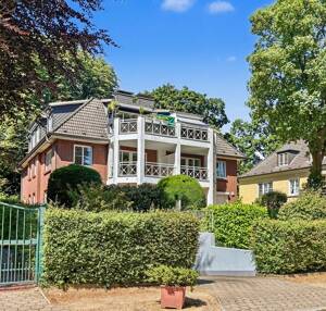 Schönes Blankenese - 3-Zimmer-Wohnung mit sonnigem Balkon und TG-Stellplatz in exzellenter Lage – 22587 Hamburg – Vorschaubild 3