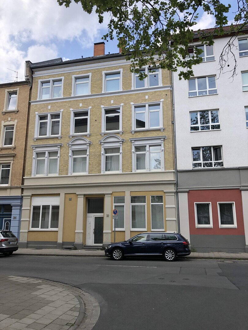 2-Zimmer mit EBK und Terrasse im EG, WG-geeignet