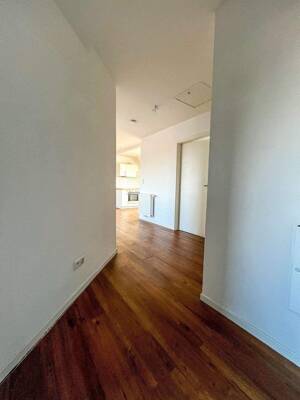 freistehende 2,5 Zimmer Dachgeschosswohnung mit offenem Wohnbereich, Dachbodenreserve und Kellerabteil in Bergedorf – 21035 Hamburg – Vorschaubild 4