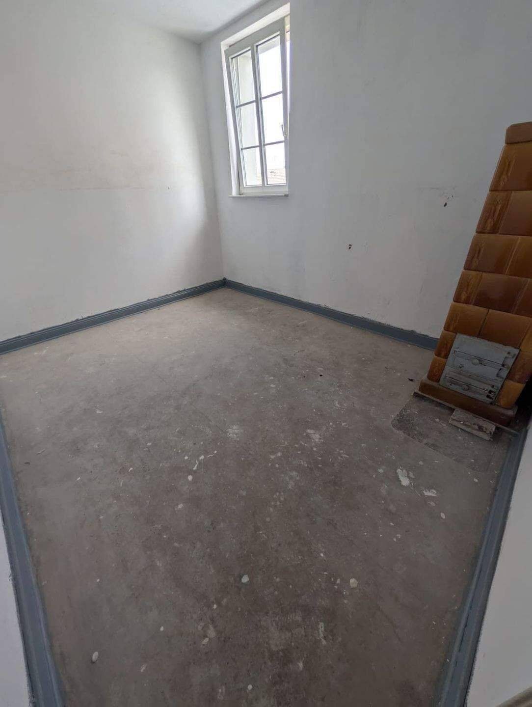 Großzügige Altbauwohnung mit Kachelöfen im historischen Bahnhof (ca. 180 m²) – Bützow – Vorschaubild 4