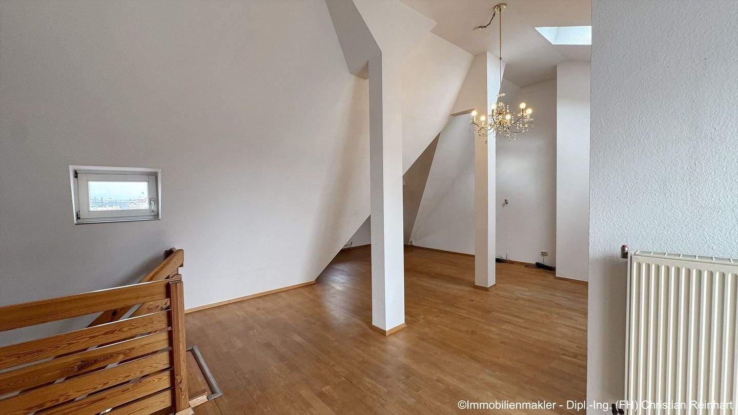 *** schöne Maisonette Wohnung mit Dachterrasse in zentraler Lage *** – Nürnberg – Vorschaubild 9