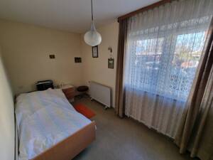 Stattliches Wohnhaus mit großem Grundstück und zwei Garagen... – 90768 Fürth – Vorschaubild 8