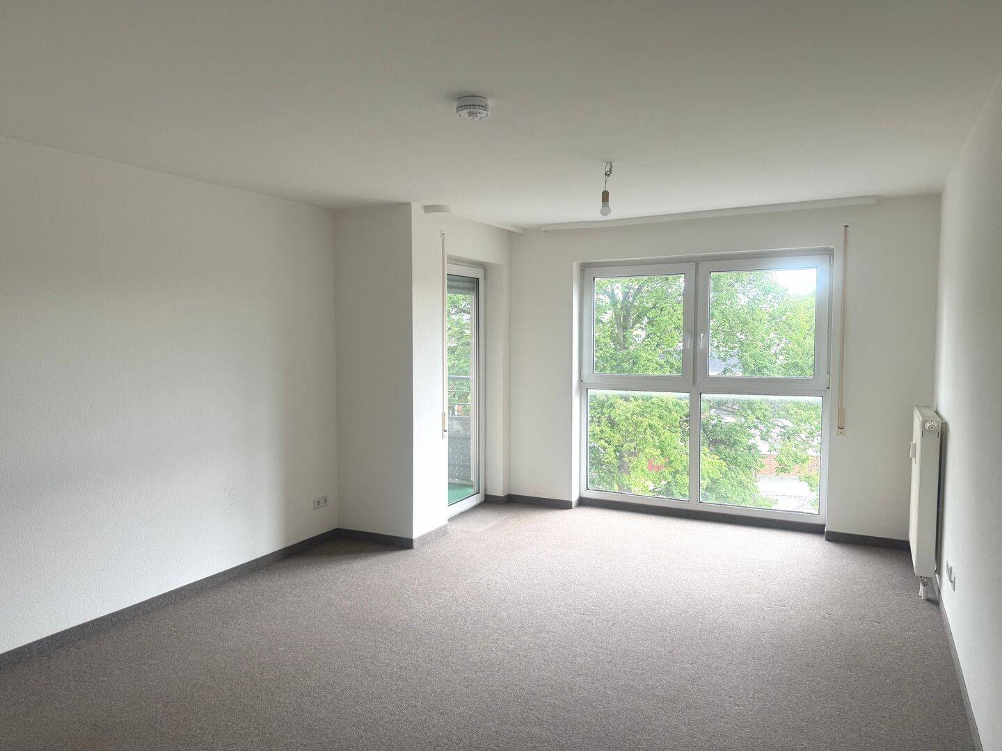 BARRIEREFREI - 2-RAUM- APARTMENT MIT BALKON - SENIOR LIVING - – Chemnitz – Vorschaubild 5