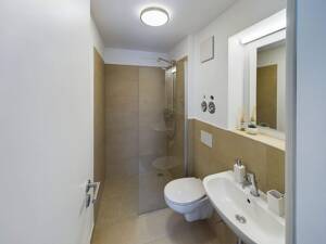 Möblierte All-in-Wohnung ideal für Studierende - rollstuhlgerecht | Suite Plus – 26122 Oldenburg – Vorschaubild 6