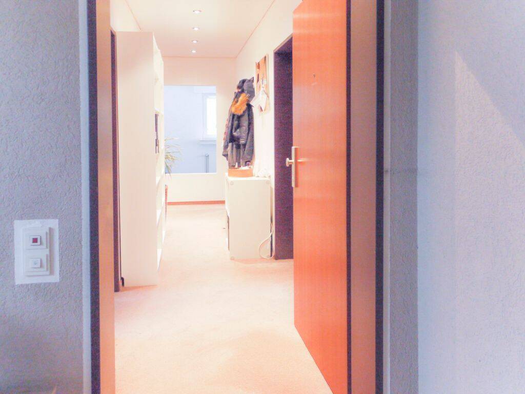 Gepflegte, helle 4-Zimmer-Dachgeschosswohnung – Gummersbach – Vorschaubild 2