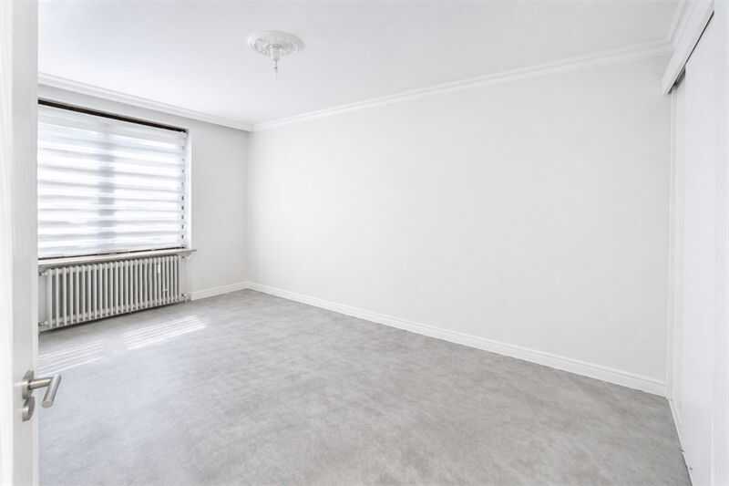 In absoluter Ruhe Wohnen: 4-Zimmer-Wohnung mit 2 Loggien und TG-Stellplatz! – Hamburg – Vorschaubild 9