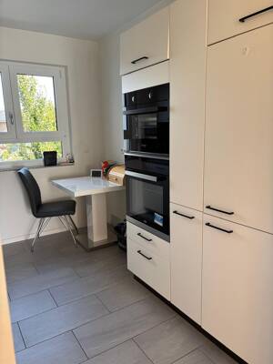 Volkach, neuwertige 3-Zi WHG mit Balkon und EBK, ca 97 m² – 97332 Volkach – Vorschaubild 7