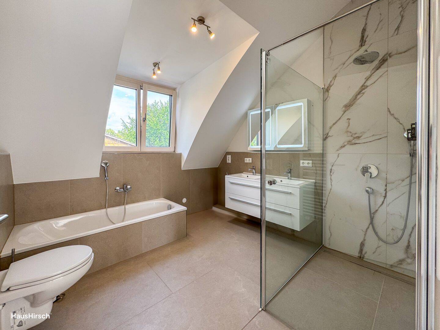 Exklusives Penthouse in Ingolstadt: Licht, Luxus und Lebensqualität hautnah erleben – Ingolstadt – Vorschaubild 7