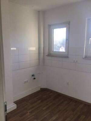 **Im Herzen von Hamborn liegt die 2-Zimmer-Wohnung mit Balkon** – 47166 Duisburg – Vorschaubild 2