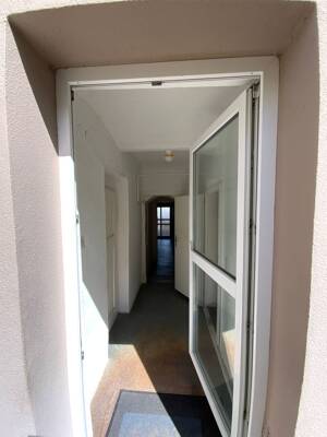 RESERVIERT - Wunderschöner Rohdiamant mit Balkon, Terrasse und Garten im Herzen von Heidingsfeld – 97084 Würzburg – Vorschaubild 3