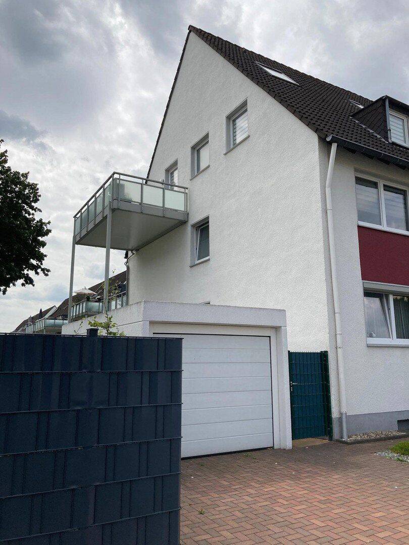 3,5-Zimmer Wohnung in Essen mit 111 m² Wohnfläche / Nutzfläche + Garage + Stellplatz + EBK – Essen – Vorschaubild 2