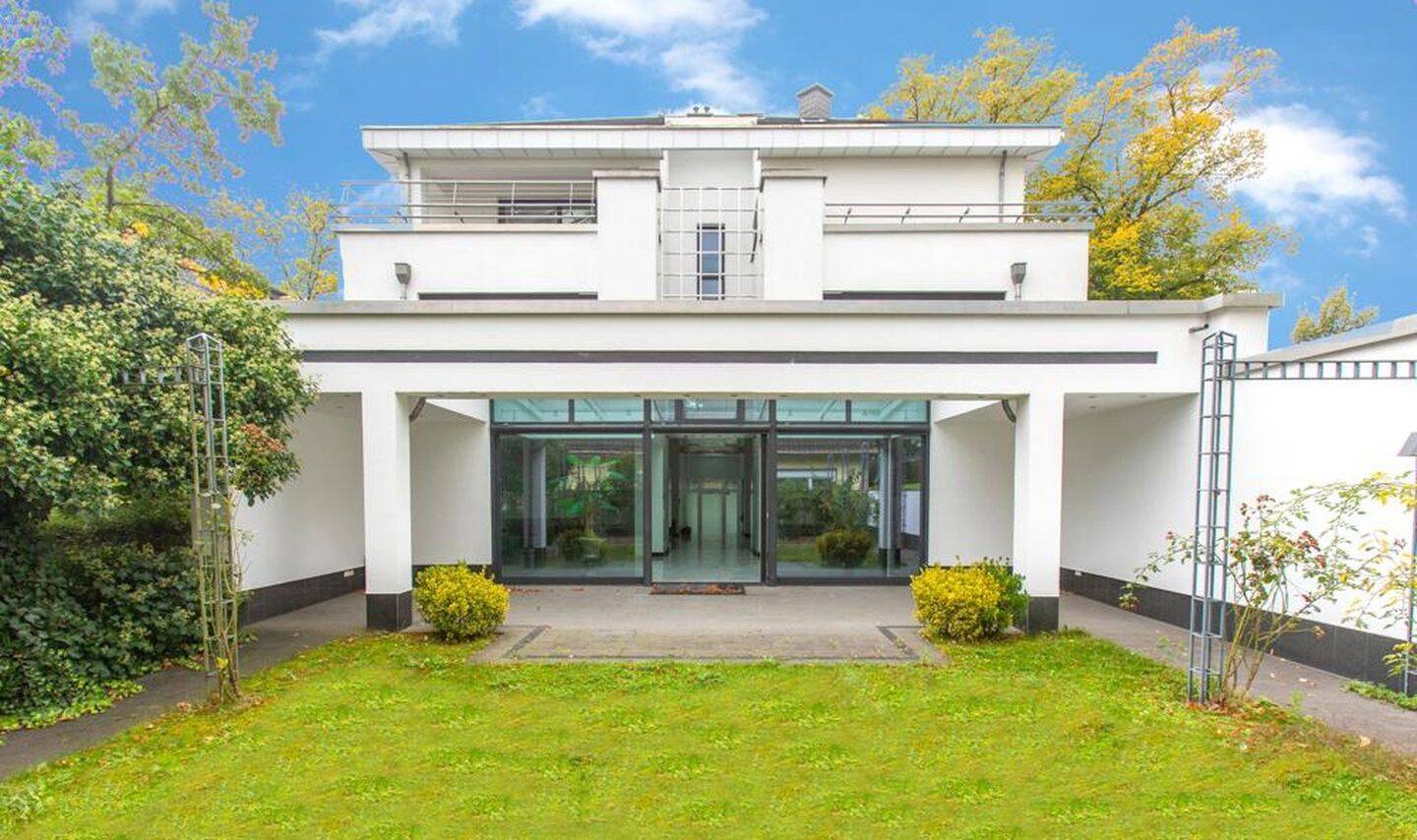 Einzigartige Penthouse Villa In Düsseldorf – Düsseldorf – Vorschaubild 2