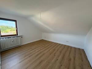 Moderne 3-Zimmer-Wohnung in Burgfarrnbach, Fürth – 90768 Fürth – Vorschaubild 2