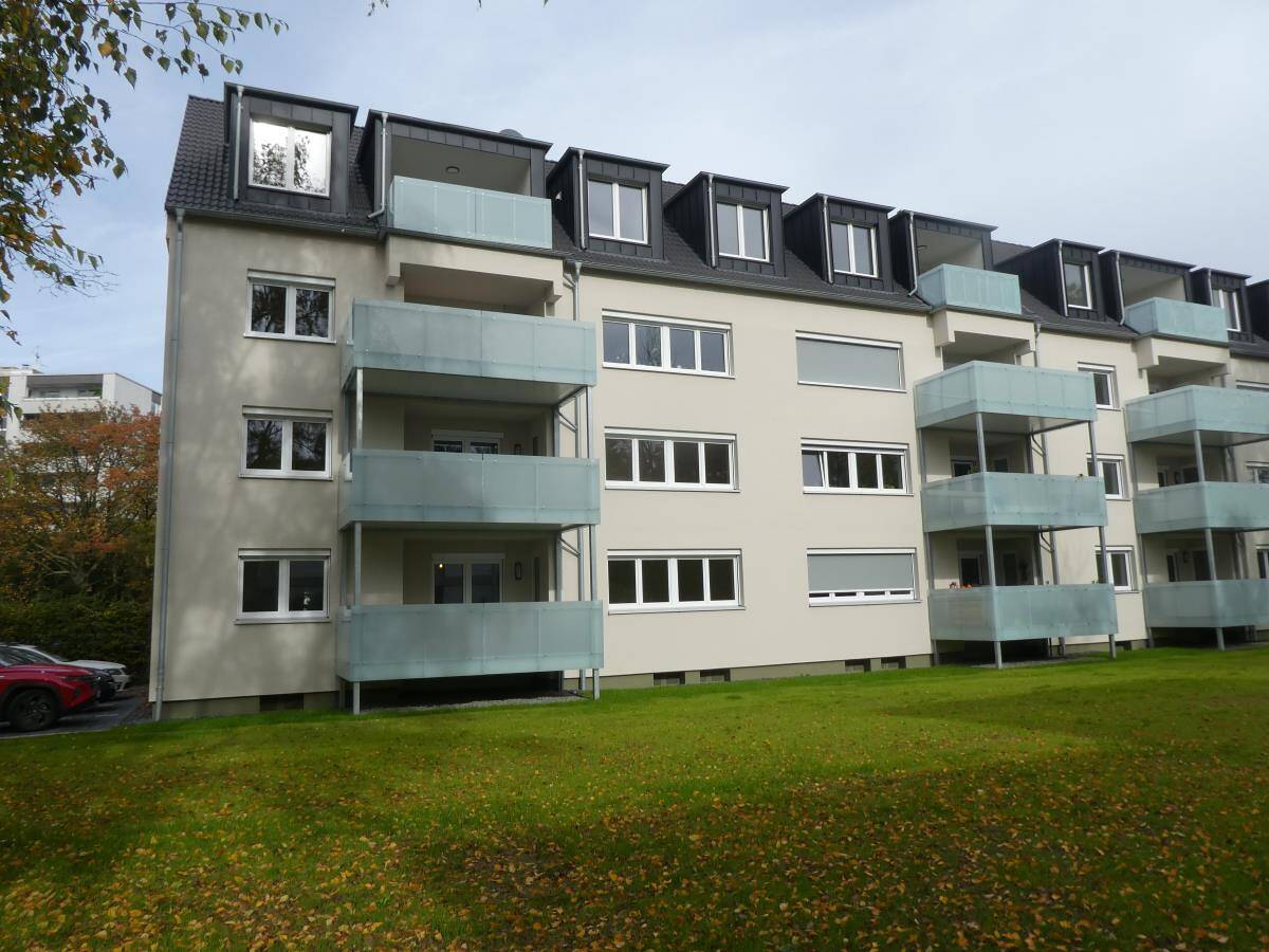 Neue Dachgeschosswohnung mit Flair im Energiesparhaus mit moderner Heiztechnik in Bonn – 53121 Bonn – Bild 1 von 9