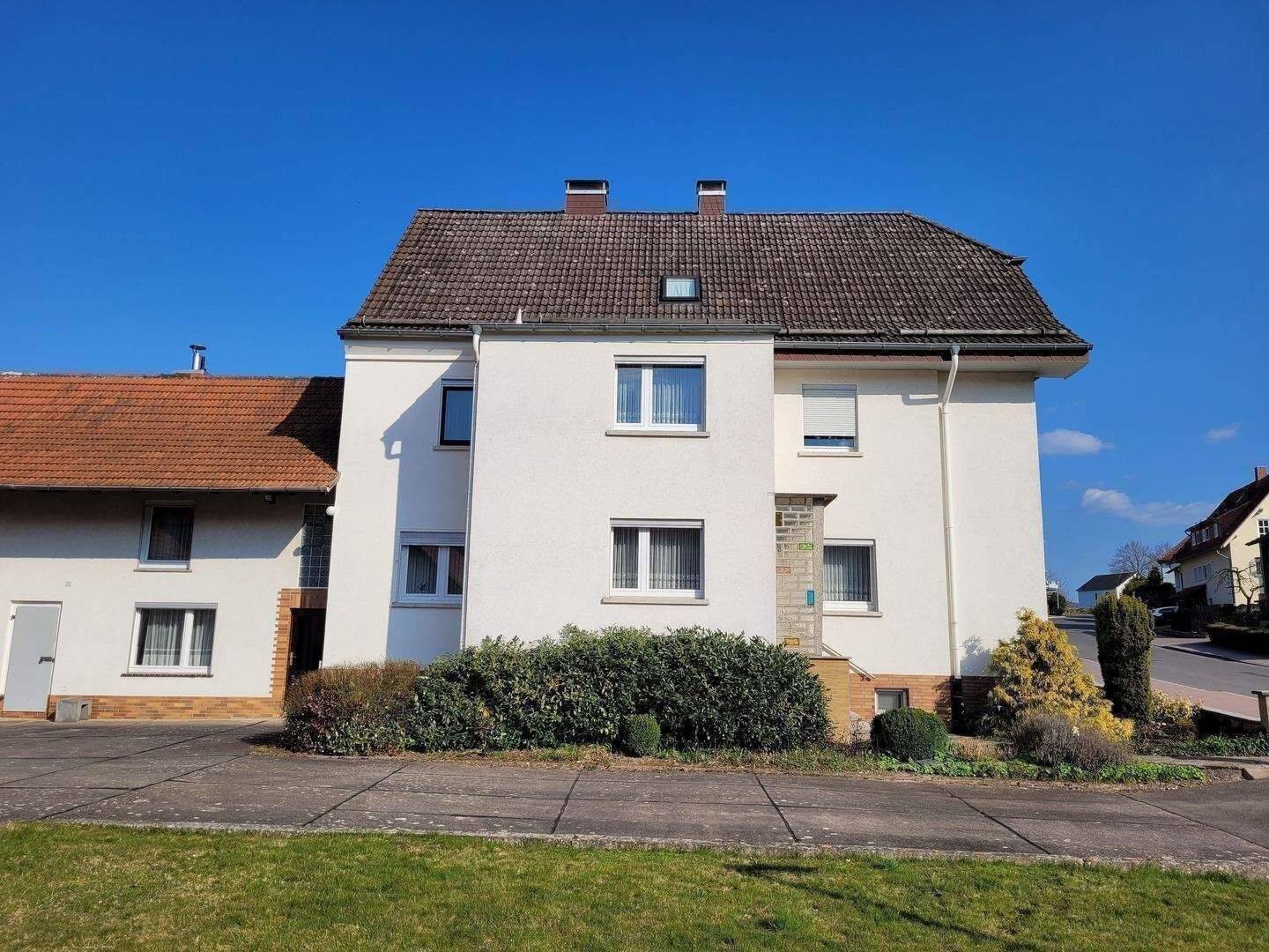WEITLÄUFIG!!! Ein- Zweifamilienwohnhaus mit Zwischenbau, Scheune und 8206 m² Grundstück – Hohenroda – Vorschaubild 6
