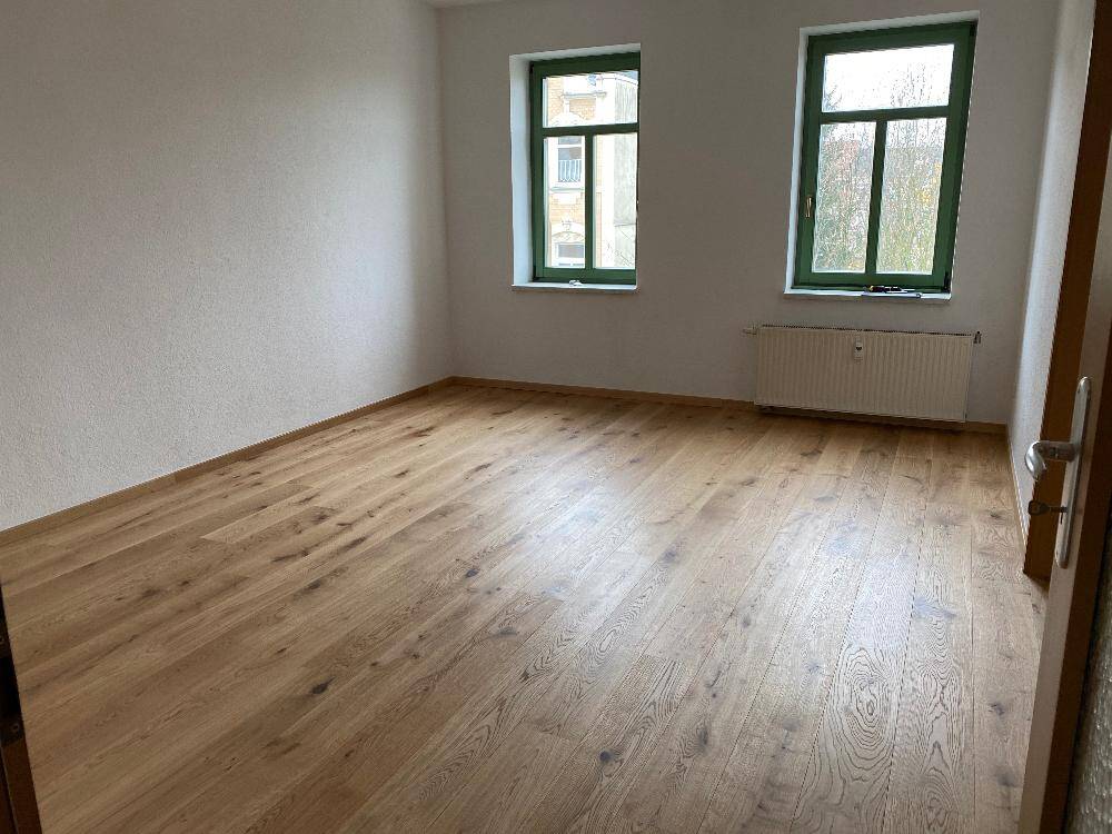 2-Zi.-Dachgeschosswohnung mit tollem Parkettboden, auch für die junge Familie – Chemnitz – Vorschaubild 3