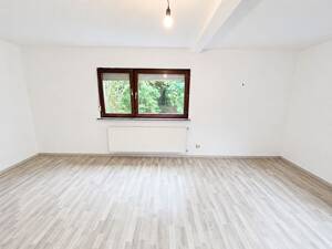 Familienidylle mit großem Garten & viel Potenzial - Ihr Zuhause in Frankfurt-Sossenheim – 65936 Frankfurt am Main – Vorschaubild 9