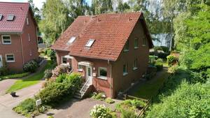 Charmantes Reihenendhaus in idyllischer Lage von Neu Fahrland