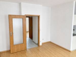 2-Zimmer Wohnung mit Balkon zur Miete in der Thiemstraße – 39104 Magdeburg – Vorschaubild 2