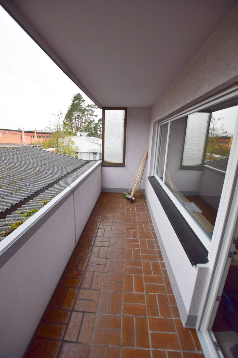 4-Familienhaus und Bankgebäude, aufgeteilt nach WEG, Garagen, Stellplätze,... – Nürnberg – Vorschaubild 9
