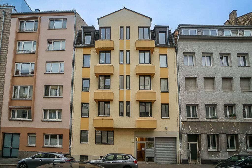 Begehrte Lage nahe der Uferstraße in Rheinnähe - großes vermietetes Appartement mit Garage (Wippe)