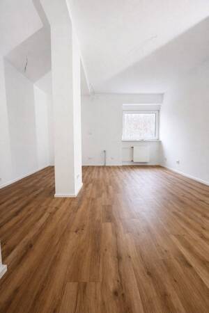 Renovierte 2-Zi.-Erdgeschosswohnung in Ludwigshafen-Oggersheim – 67071 Ludwigshafen am Rhein – Vorschaubild 2