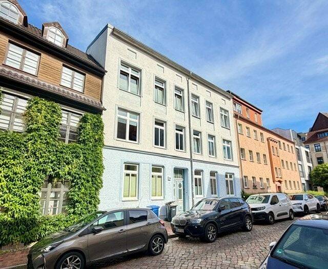 Charmante 2-Zimmer-Eigentumswohnung in begehrter Innenstadtlage von Rostock - modern und sehr gepflegt – Rostock – Vorschaubild 2