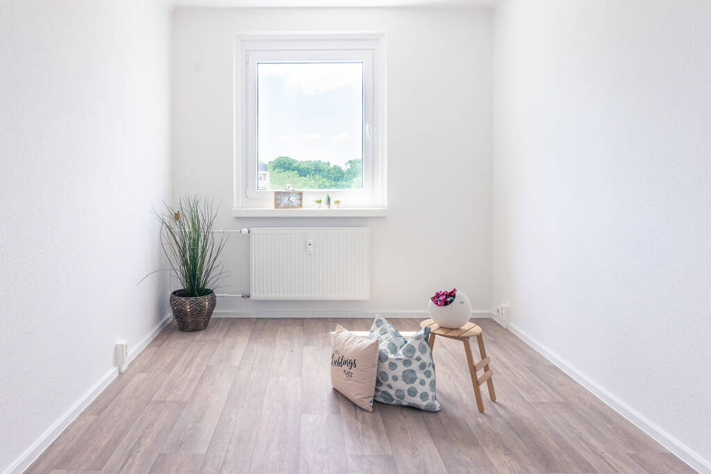 Zentrumsnahe 4-Raum-Wohnung mit 2 Bädern – Chemnitz – Vorschaubild 4