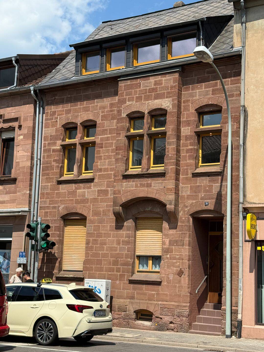 V E R K A U F T! Stilvoll ren. Stadthaus mit gemütlichem Garten zu verkaufen! – Merzig – Bild 1 von 9