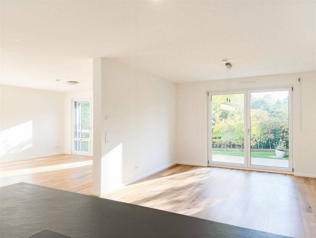 Einziehen und wohlfühlen! Hochwertige 4-Zimmer-Wohnung mit viel Sonne! – 22143 Hamburg – Bild 1 von 9