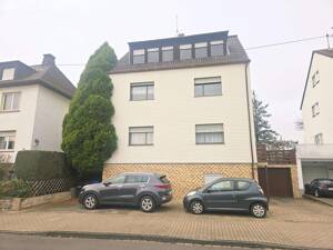 Zwei Wohnungen in begehrter Lage mit großer Terrasse und Garage