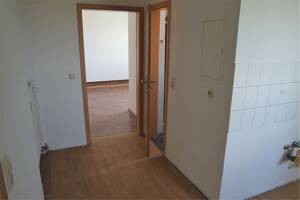 Merseburg-geräumige 3-Zi-Wohnung mit großem Balkon, Laminat und Lift! – 6217 Merseburg – Vorschaubild 6