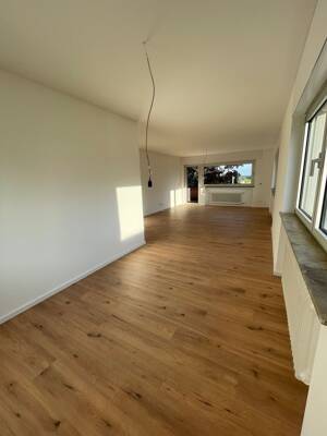 Gut gelegene 3 Zimmer Wohnung mit Balkon in Wiesbaden Schierstein – 65201 Wiesbaden – Vorschaubild 2