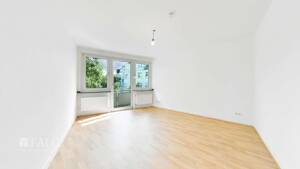 Helle, bezugsfreie 2-Zimmer-Wohnung mit Balkon & Loggia in Düsseldorf-Pempelfort – 40477 Düsseldorf – Vorschaubild 2