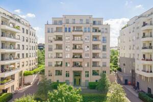 Mit Garten, Balkon, Terrasse, Aufzug, Stellplatz: Am Gleisdreieck-Park in Berlin-Kreuzberg
