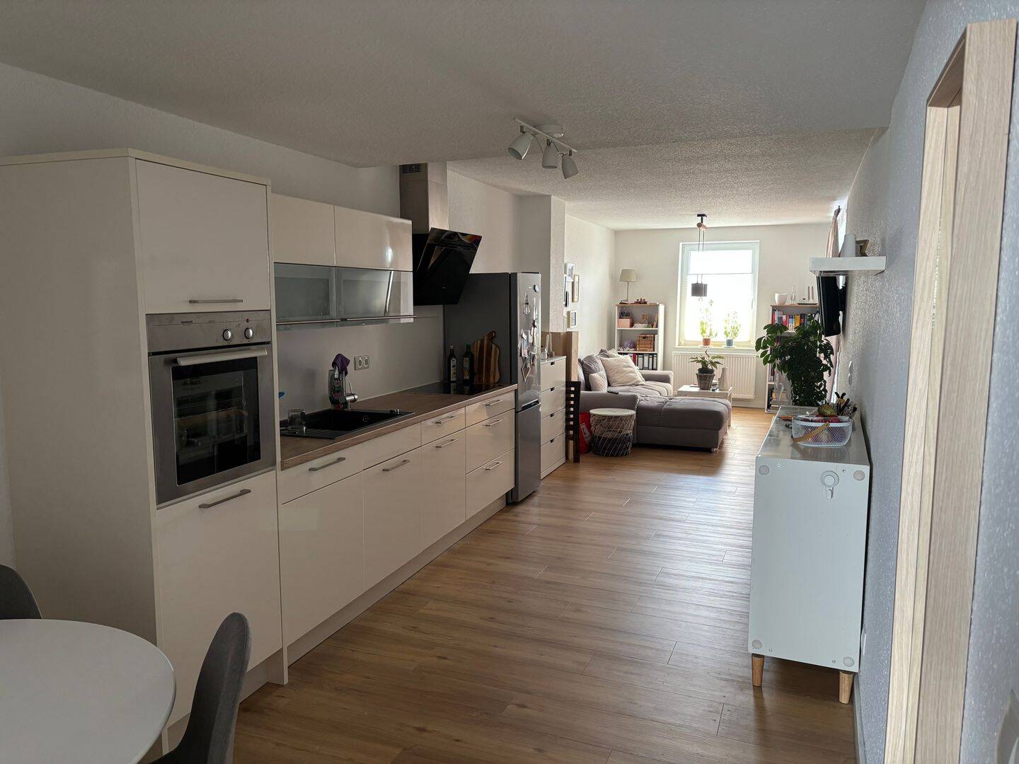 Sonnige Wohnung mit Balkon in gesuchter Lage! – Osnabrück – Vorschaubild 2