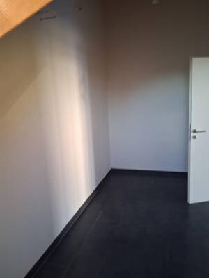 Moderne 3-Zimmer DG-Wohnung in Ingolstadt Nordost – 85055 Ingolstadt – Vorschaubild 9