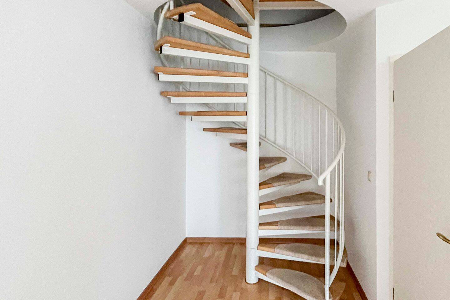 Ihr neues Zuhause in Potsdam: Charmante Maisonette mit Balkon, Garage und viel Wohnqualität – Potsdam – Vorschaubild 8