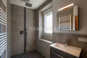 Zweifamilienhaus | Hof | Balkon | Hobbywerkstatt | 8 Zimmer – 55246 Wiesbaden – Vorschaubild 5