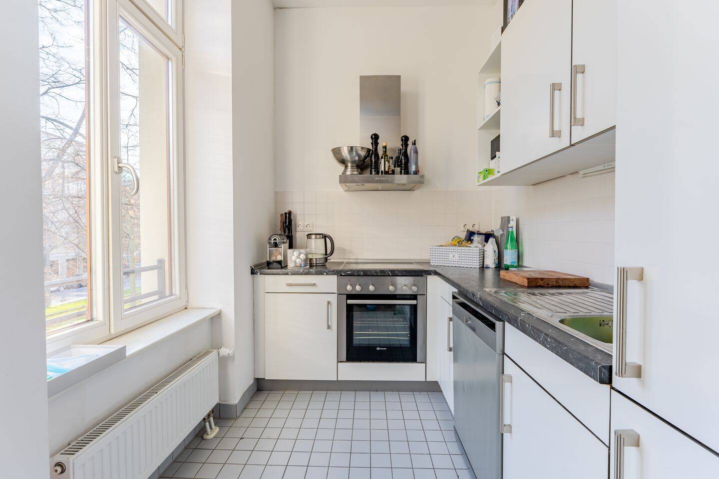 ?? Exklusive Lage trifft historischen Charme- Helle 2-Zi Whg mit original Dielen, EBK & 3,20m Decken – Berlin – Vorschaubild 4